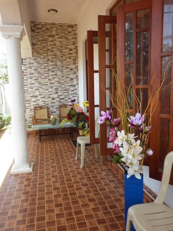 Seetha'S Hostel Negombo Exterior foto