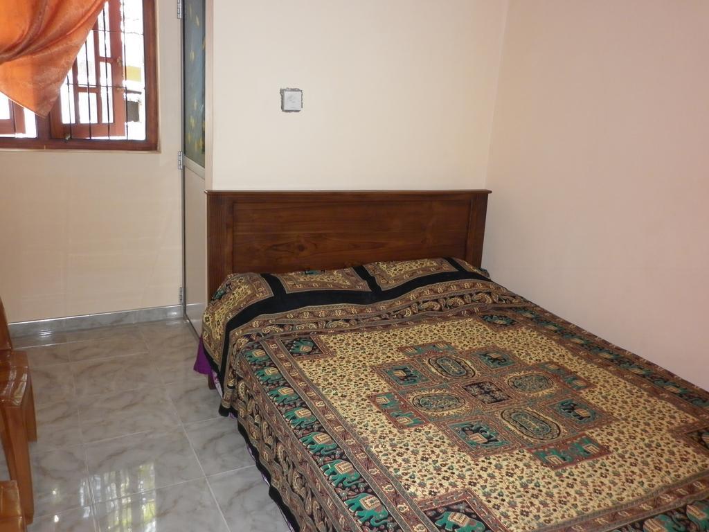 Seetha'S Hostel Negombo Habitación foto
