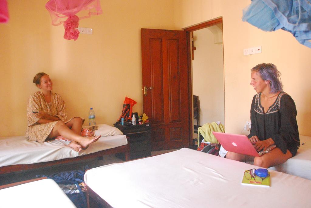 Seetha'S Hostel Negombo Exterior foto